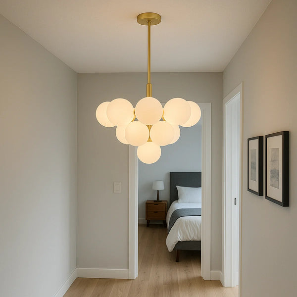 Hanglamp Kira – Opaal Glas Brushed Gold – Ø60 cm