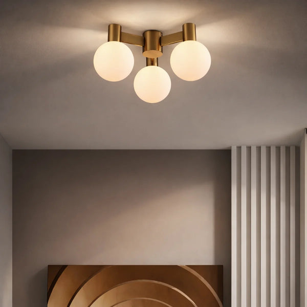 Plafondlamp Clara – Opaal Glas – Brushed Gold – Ø40 cm – 3 Lichtpunten